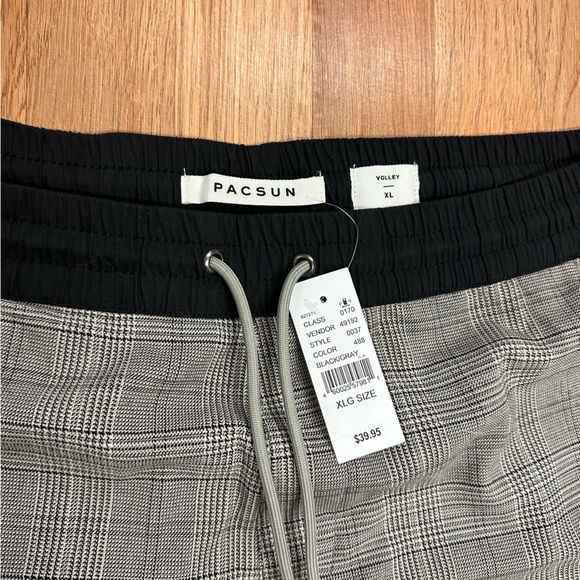 PacSun Russel Plaid Volley Shorts - Picture 3 of 6